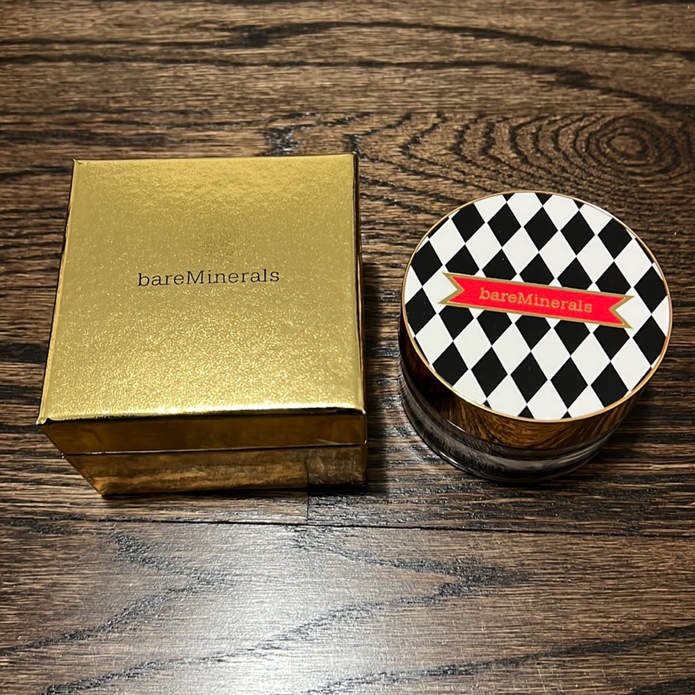 Deluxe Edition Bare minerals original foundation golden dark NEW